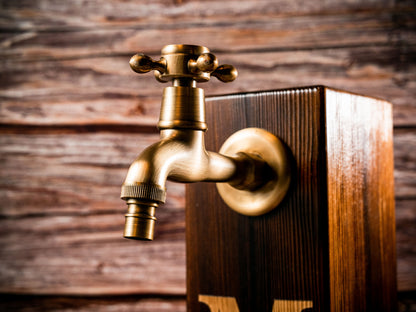 Premium Wooden Whiskey Dispenser – Customizable