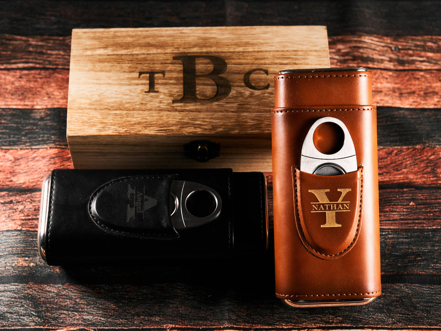 Personalized Leather Cigar Case with Cutter